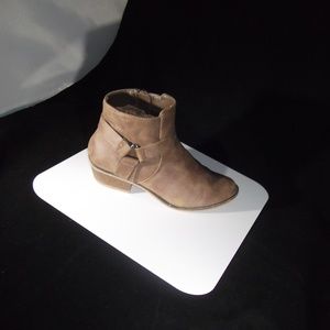 Kenneth Cole Boots 6M
